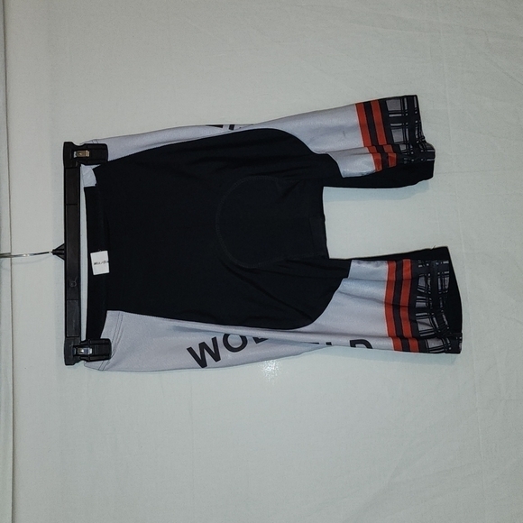 ♥️ Ciclyng short size  L - Picture 1 of 6